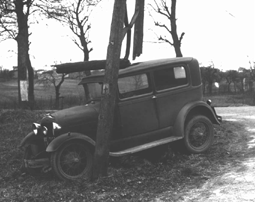 accident auto en 1936, fonds photographique Poyet, francis dumelié